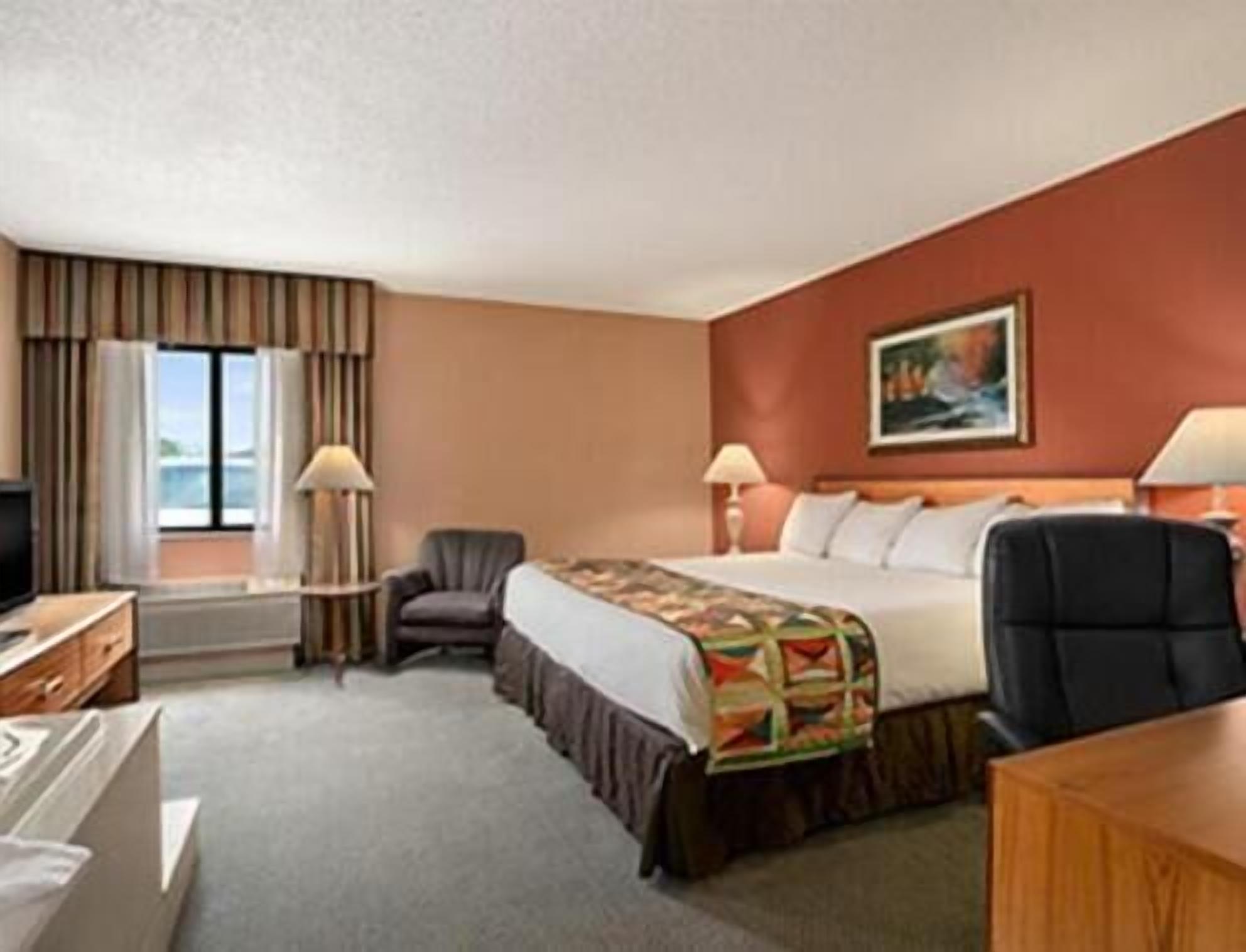 In-room safe, desk, laptop workspace, blackout curtains