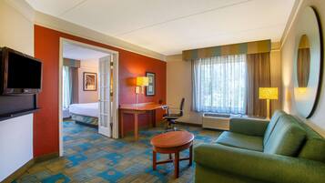 Suite Deluxe, 1 cama King size, para no fumadores (Deluxe Executive Suite) | Ropa de cama de alta calidad y escritorio