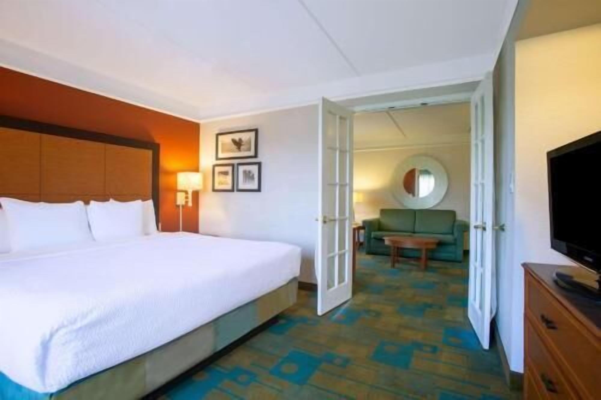 Ropa de cama de alta calidad y escritorio 