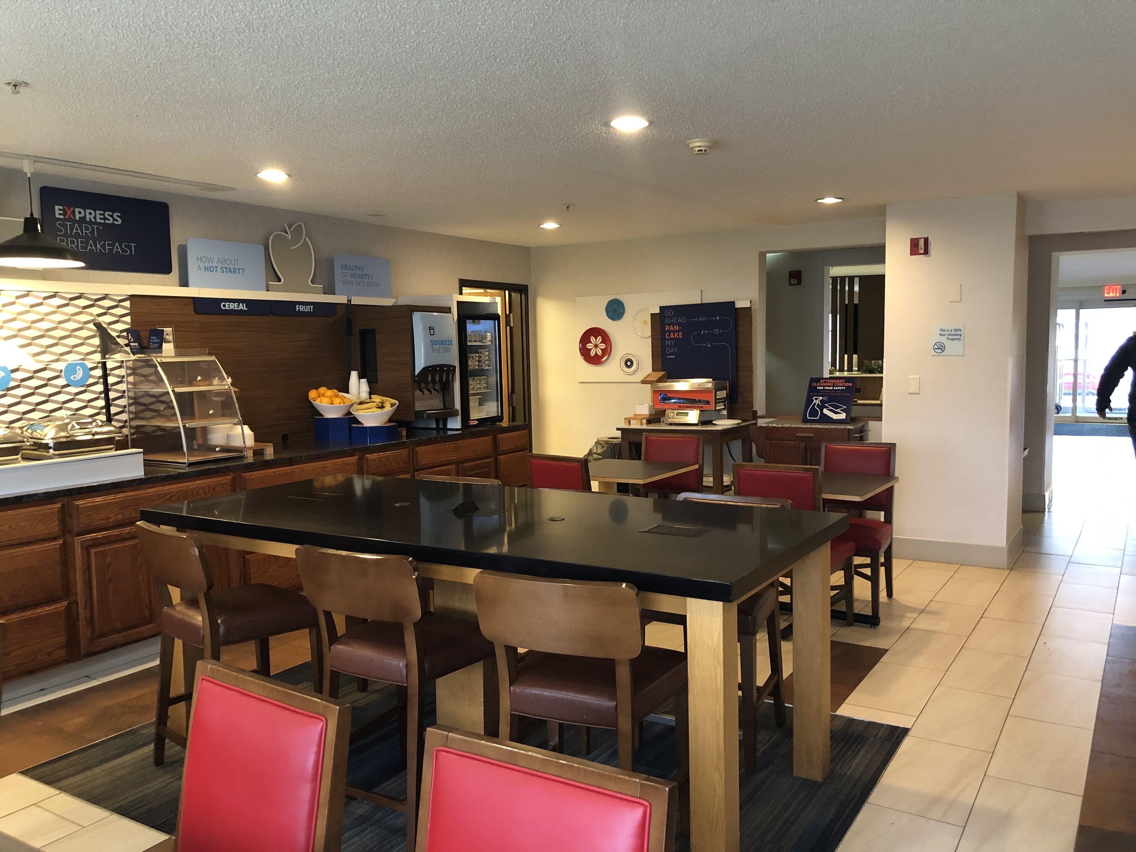 Free daily buffet breakfast