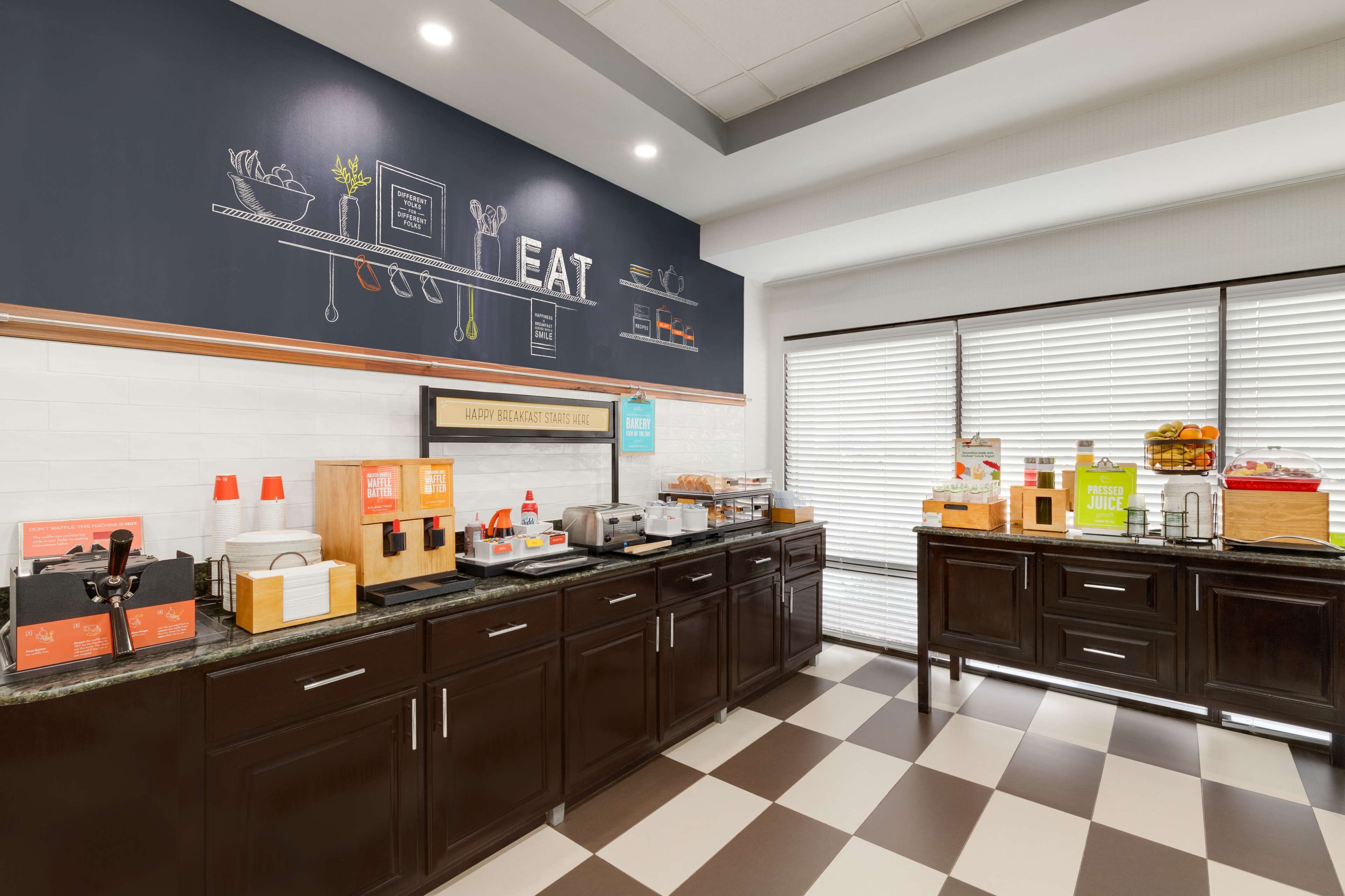 free daily continental breakfast