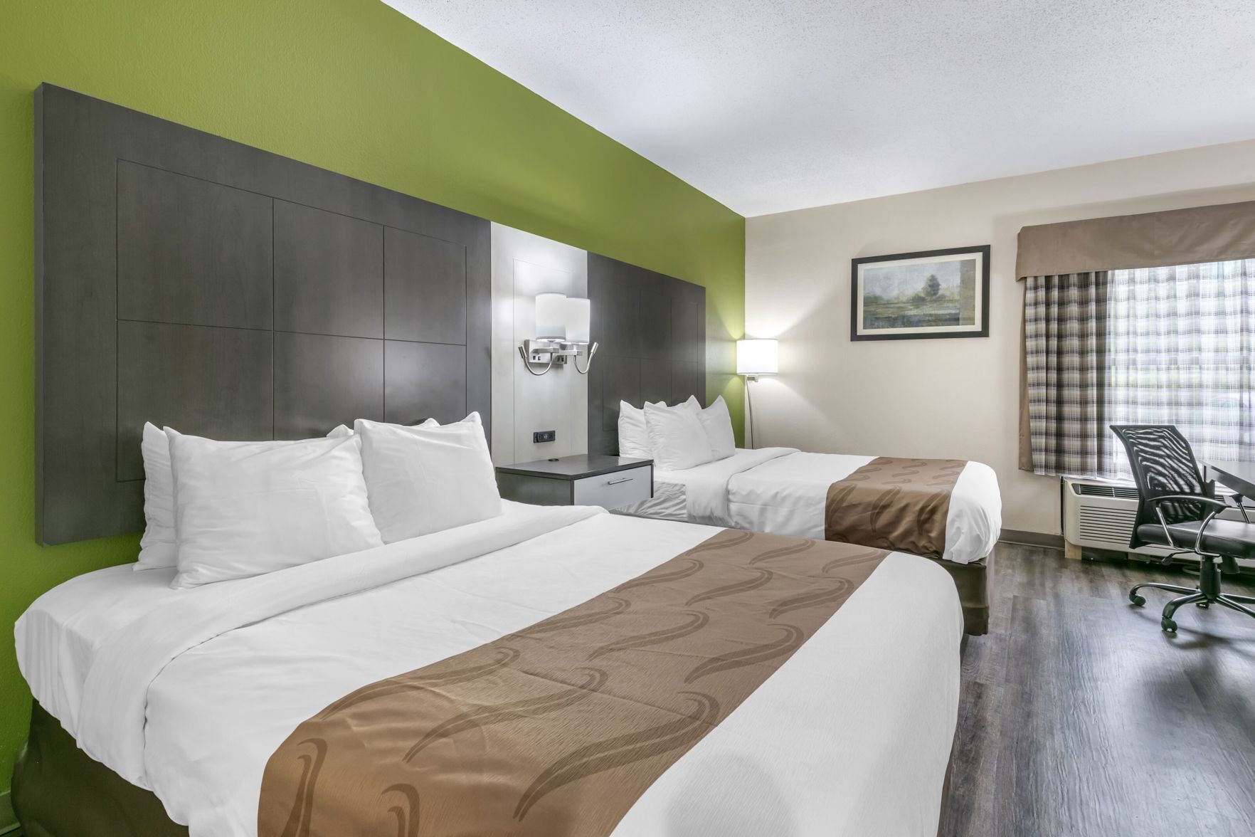 In-room safe, desk, iron/ironing board, free WiFi
