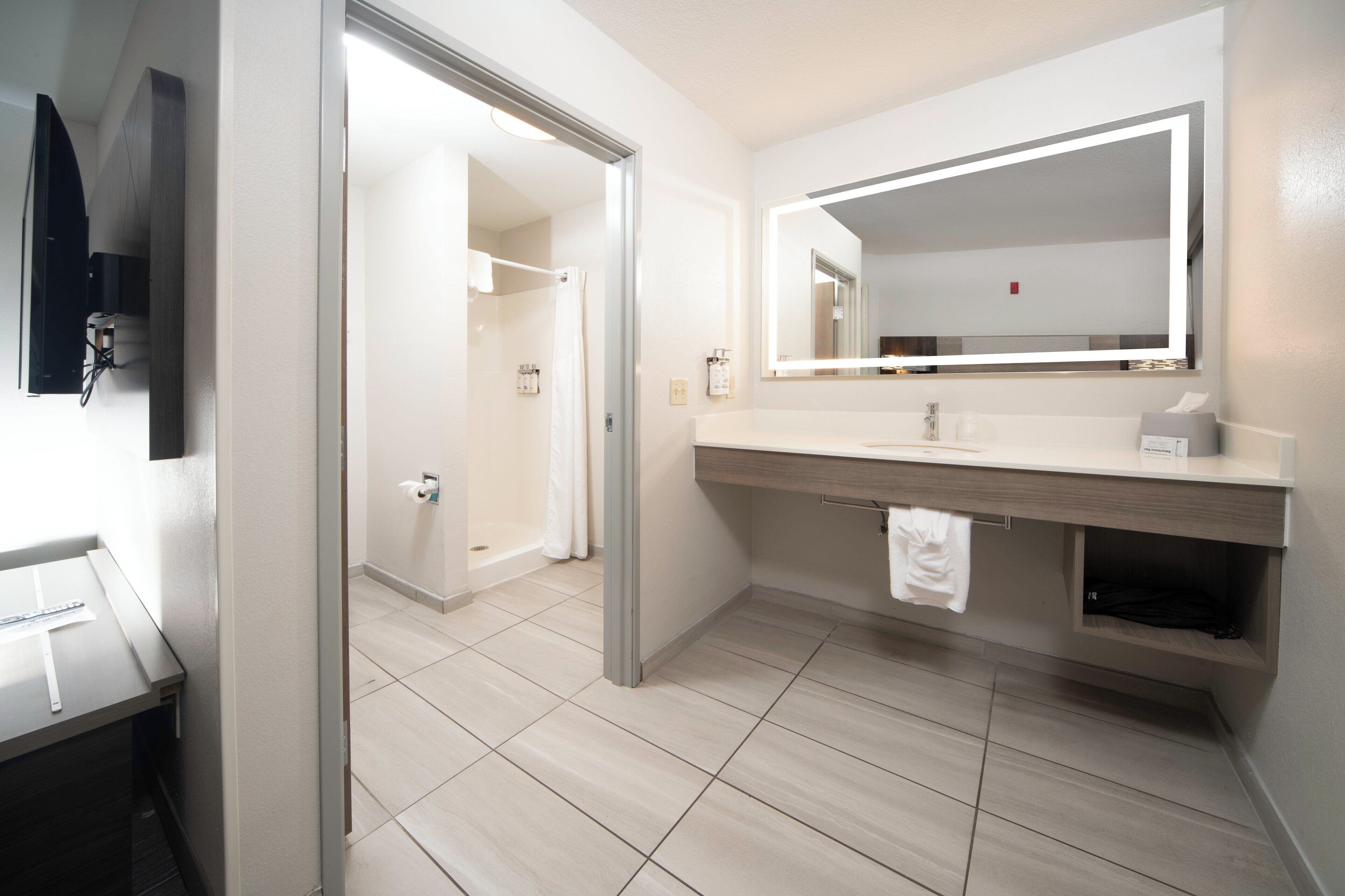 in-room safe, desk, iron/ironing board, free cots/infant beds