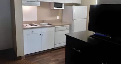 Candlewood Suites Houston Space Center – Webster
