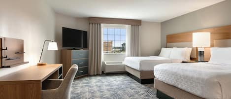 Studio, 2 queensize-senger | Skrivebord, skrivebord for bærbar PC og blendingsgardiner