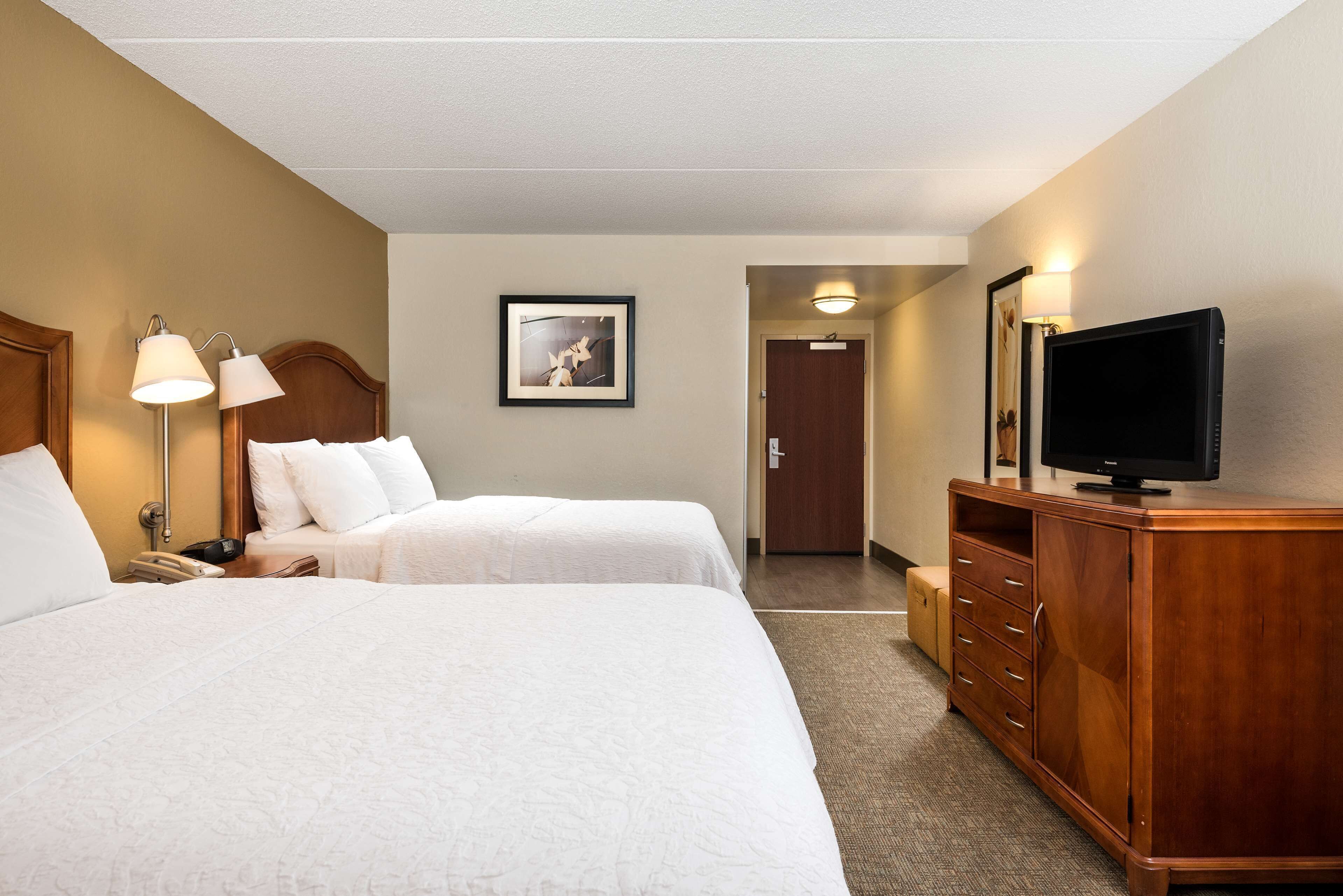 Iron/ironing board, free WiFi, bed sheets, alarm clocks