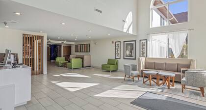 Holiday Inn Express Hotel & Suites Torrington by IHG