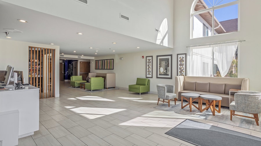 Holiday Inn Express Hotel & Suites Torrington by IHG