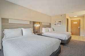 In-room safe, individually decorated, individually furnished - Holiday Inn Express Hotel & Suites Torrington by IHG (Torrington)