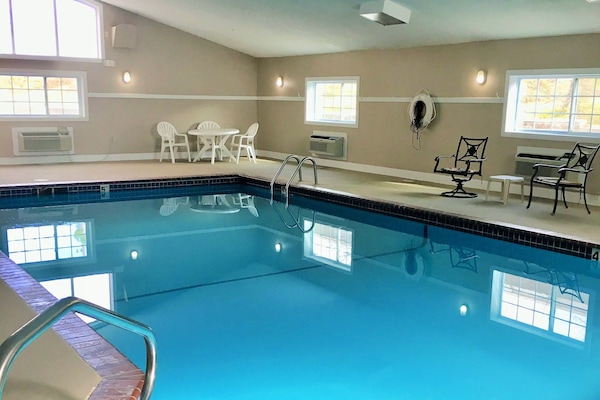 Indoor pool, outdoor pool