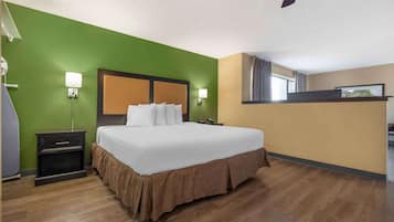 Escrivaninha, ferros/tábuas de passar roupa, Wi-Fi de cortesia