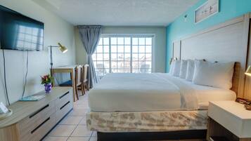 Standard Room, 1 King Bed with Sofa bed, Partial Ocean View | Individually decorated, individually furnished, desk, laptop workspace