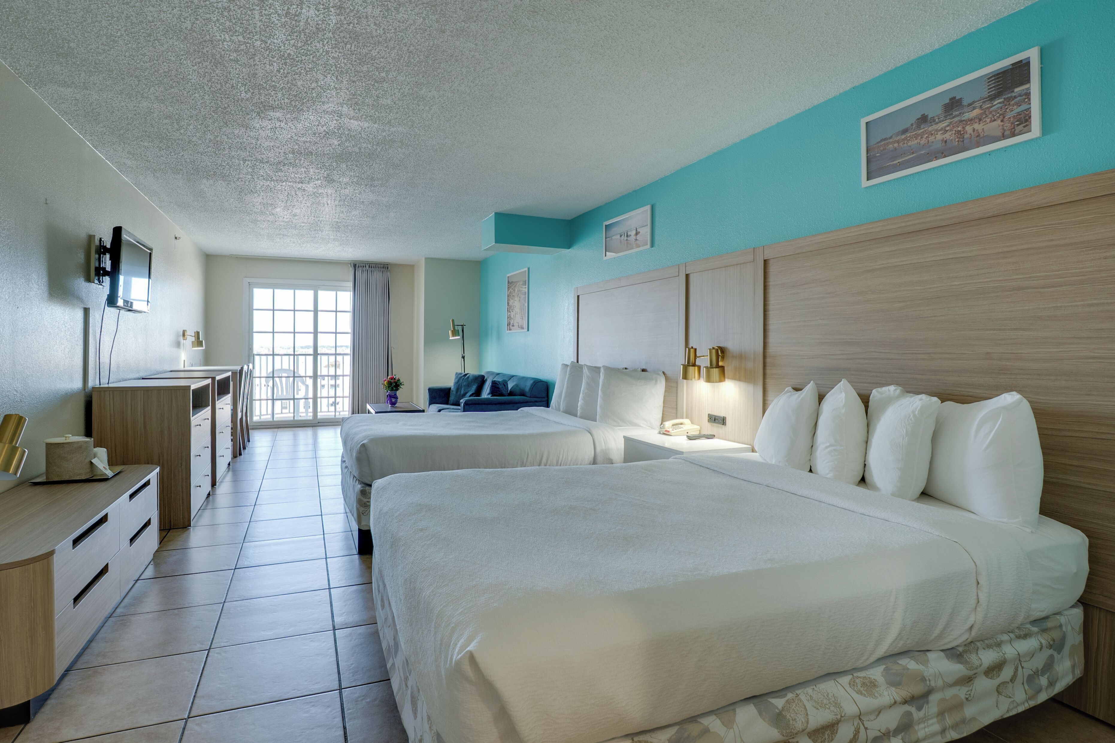 標準客房, 多張床, 海灣景 | 獨特設計、獨特裝修、書桌、手提電腦工作空間