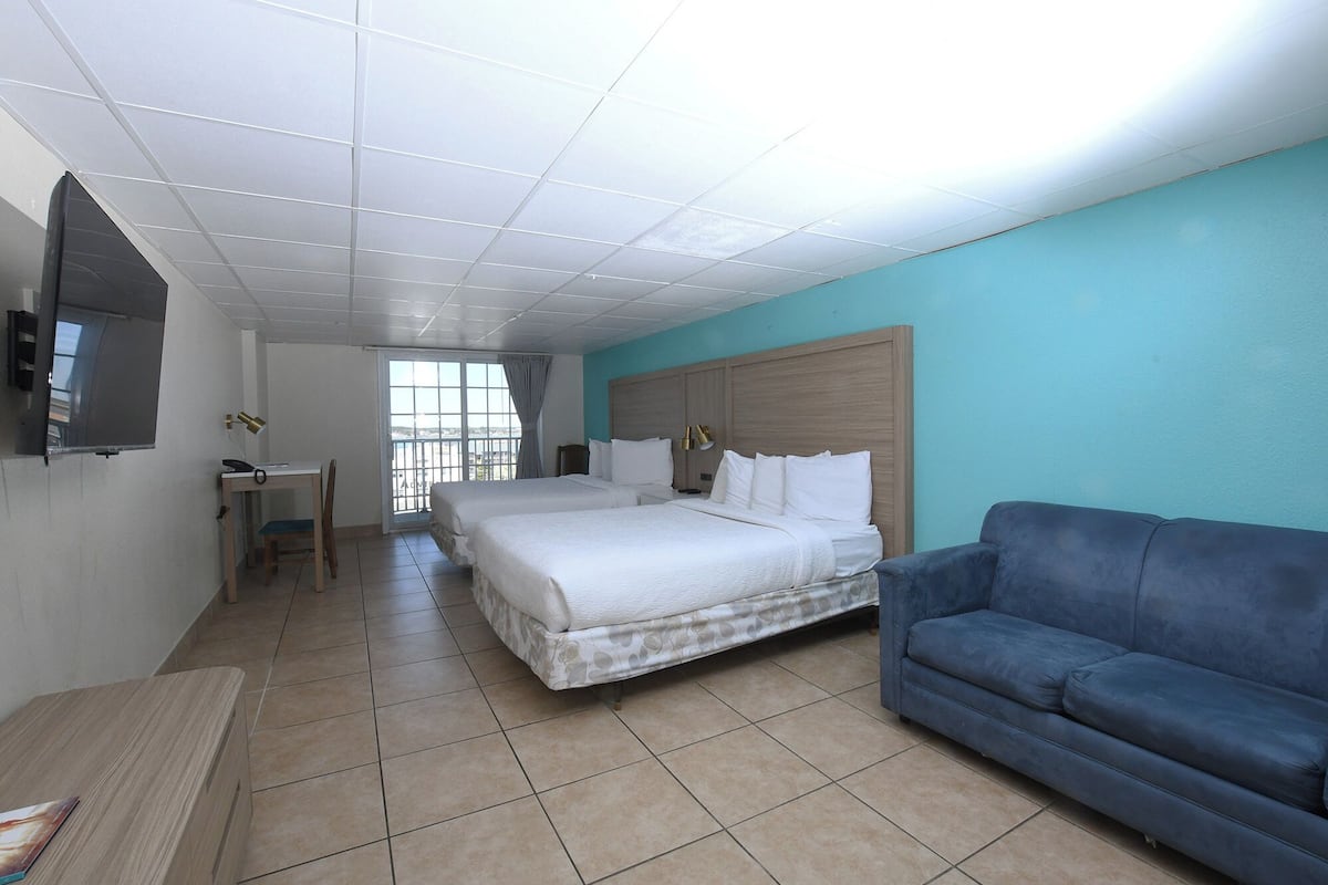 1 chambre, décoration personnalisée, ameublement personnalisé, bureau