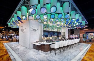 3 间酒吧/酒廊、池畔酒吧