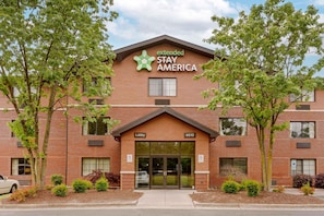 Exterior - Extended Stay America Select Suites Raleigh RTP 4610 Miami B (Durham)