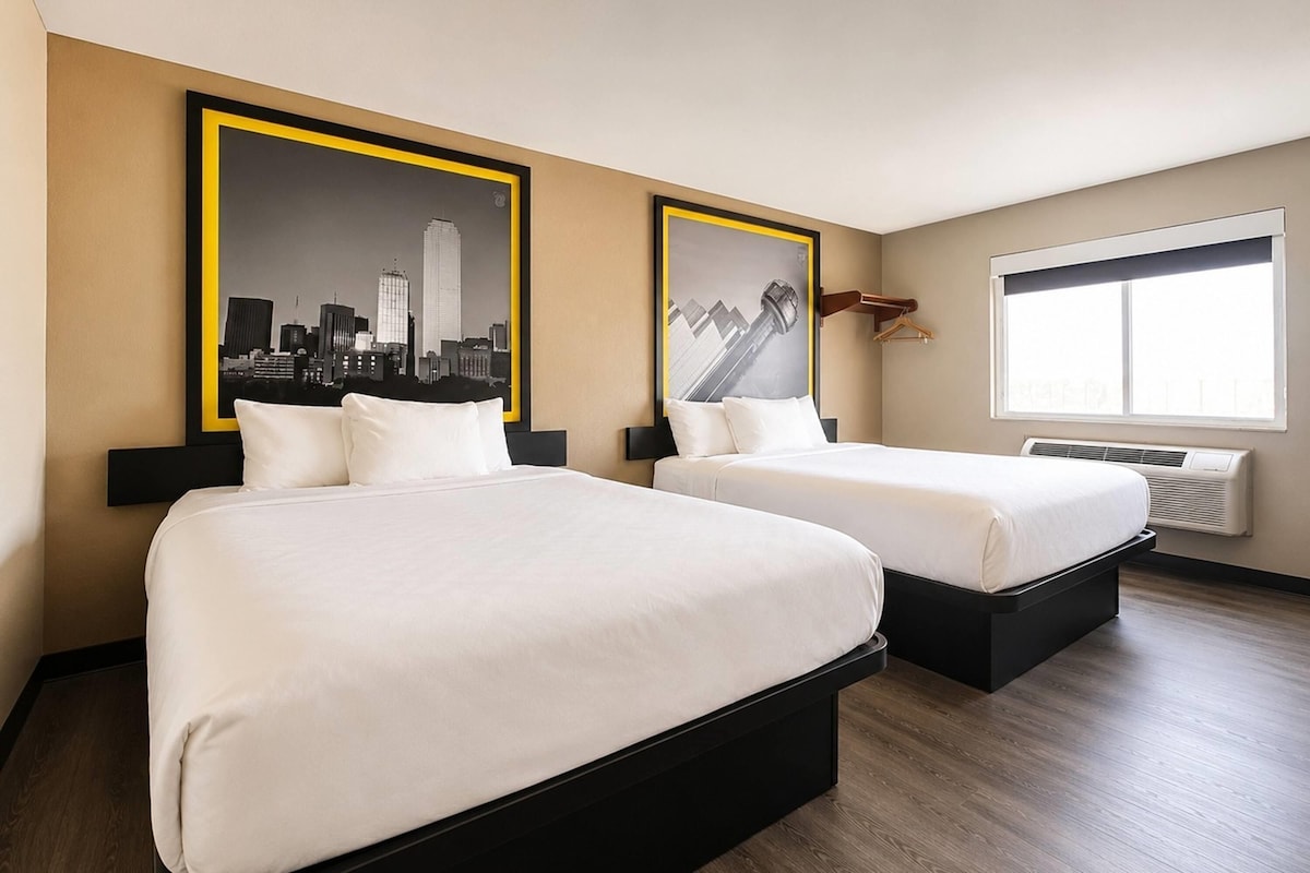 Room, 2 Queen Beds, Non Smoking | Desk, blackout drapes, iron/ironing board (on request), cribs (free)