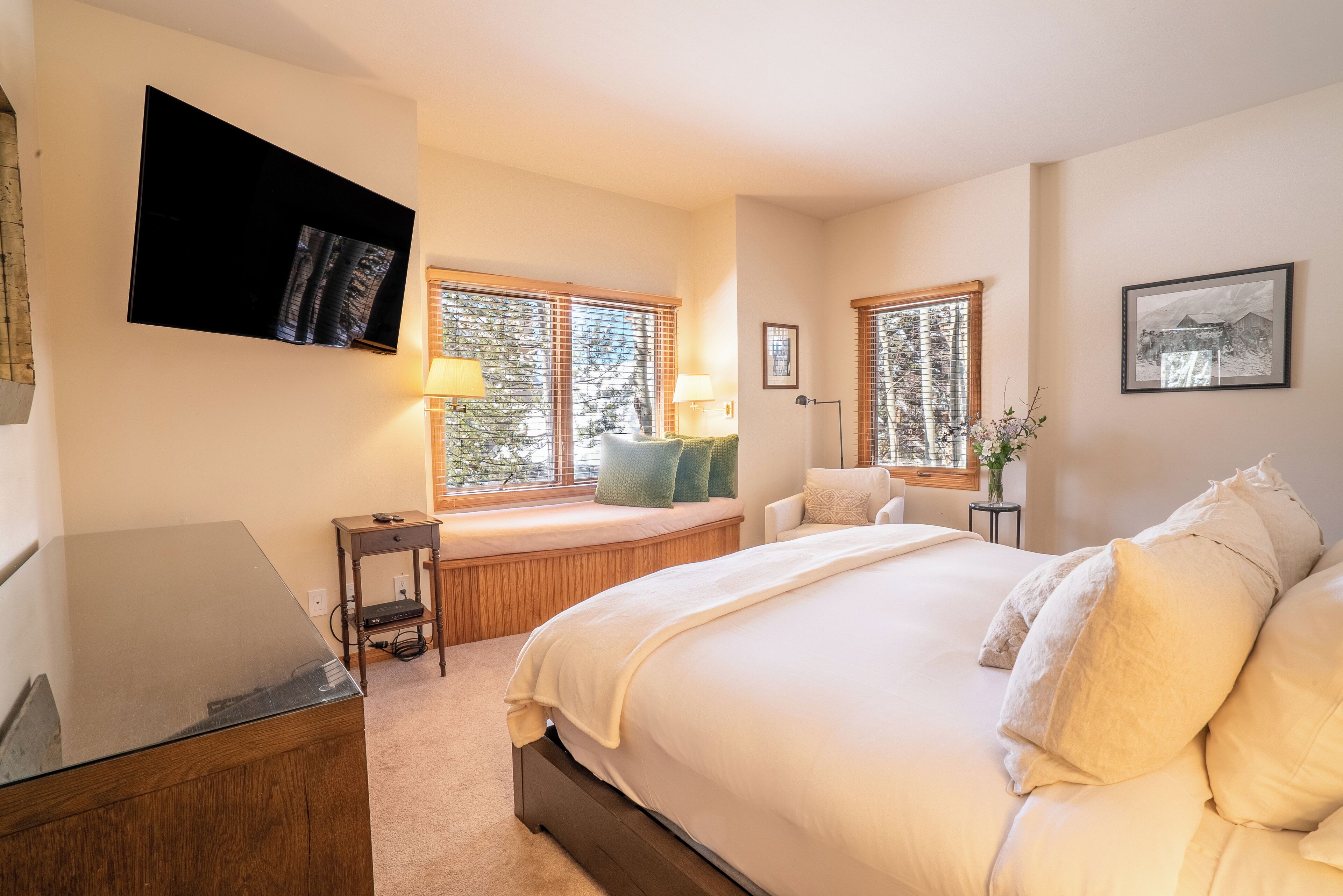 Deluxe Room, Multiple Beds (Kayenta 11) | Premium bedding, in-room safe, individually decorated