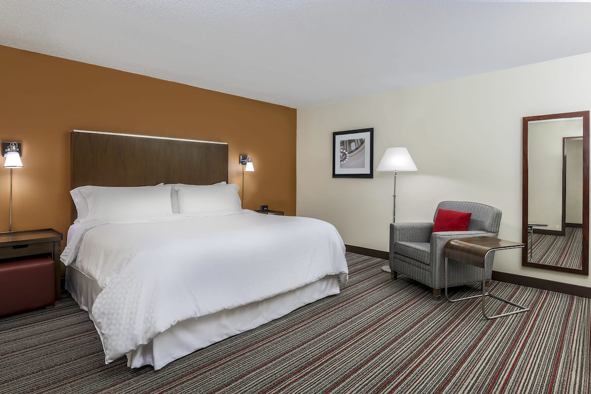 In-room safe, individually decorated, individually furnished, desk