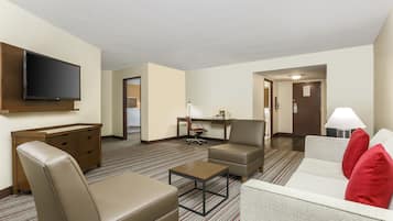 In-room safe, individually decorated, individually furnished, desk