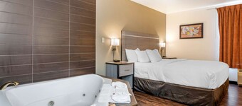 Econo Lodge Pueblo North