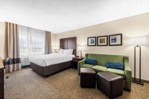   1 King Bed, 1 Queen Bed, Suite, Nonsmoking | Desk, blackout drapes, iron/ironing board, free WiFi