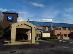 واجهة المنشأة