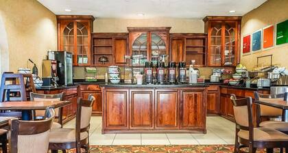Quality Inn & Suites Roswell North
