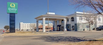Quality Inn & Suites Roswell North