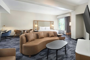 Room, 1 King Bed with Sofa bed, Corner | Desk, iron/ironing board, free WiFi, bed sheets