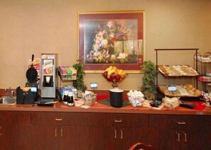 Free buffet breakfast 