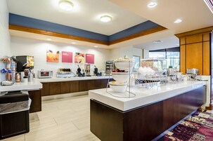 Desayuno buffet incluido todos los días 