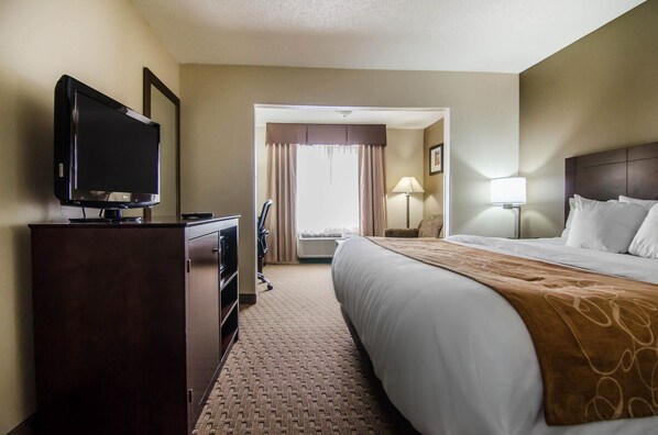 Suite, 1 King Bed, Non Smoking | Premium bedding, in-room safe, desk, iron/ironing board