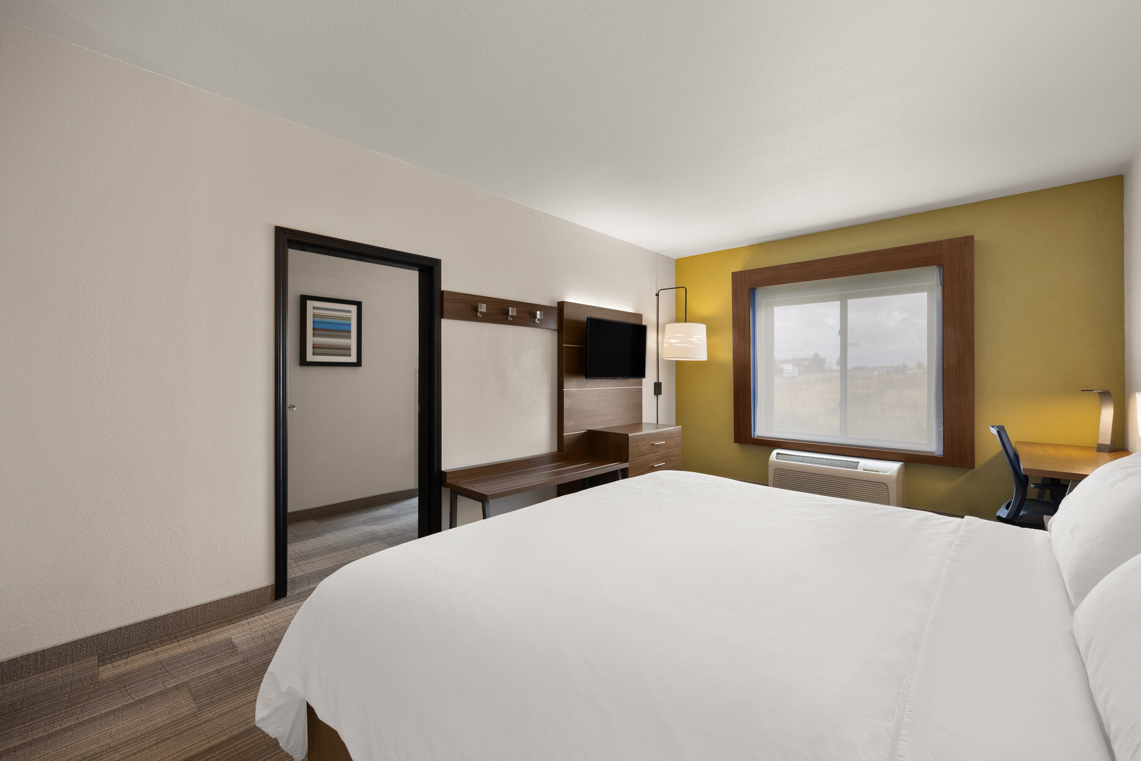 suite, multiple beds | premium bedding, pillow-top beds, in-room safe, desk