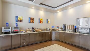 Petit déjeuner continental compris tous les jours