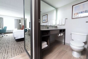 Combined shower/tub, free toiletries, hair dryer, bathrobes