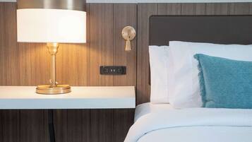 Premium bedding, in-room safe, desk, blackout drapes