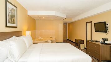 Standard Room, 1 King Bed, Jetted Tub | Individually decorated, individually furnished, blackout curtains