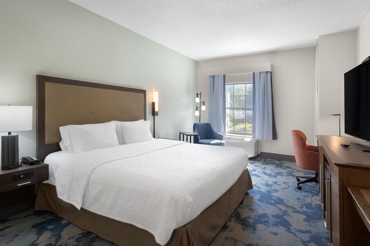 Desk, iron/ironing board, free cots/infant beds, free WiFi
