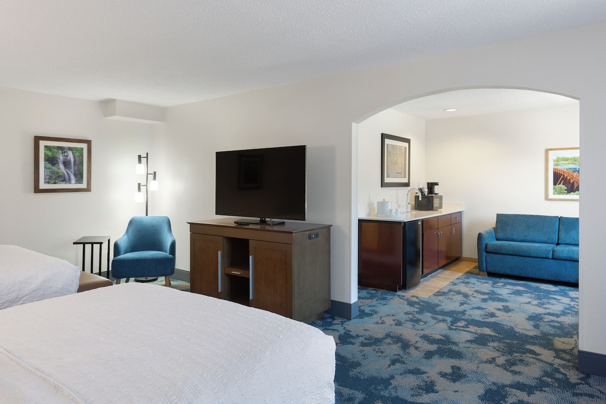 Two Queen Studio Room