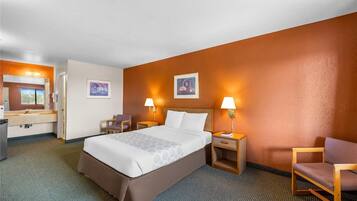 Desk, free WiFi, alarm clocks