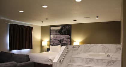 Super 8 by Wyndham Kamloops On The Hill