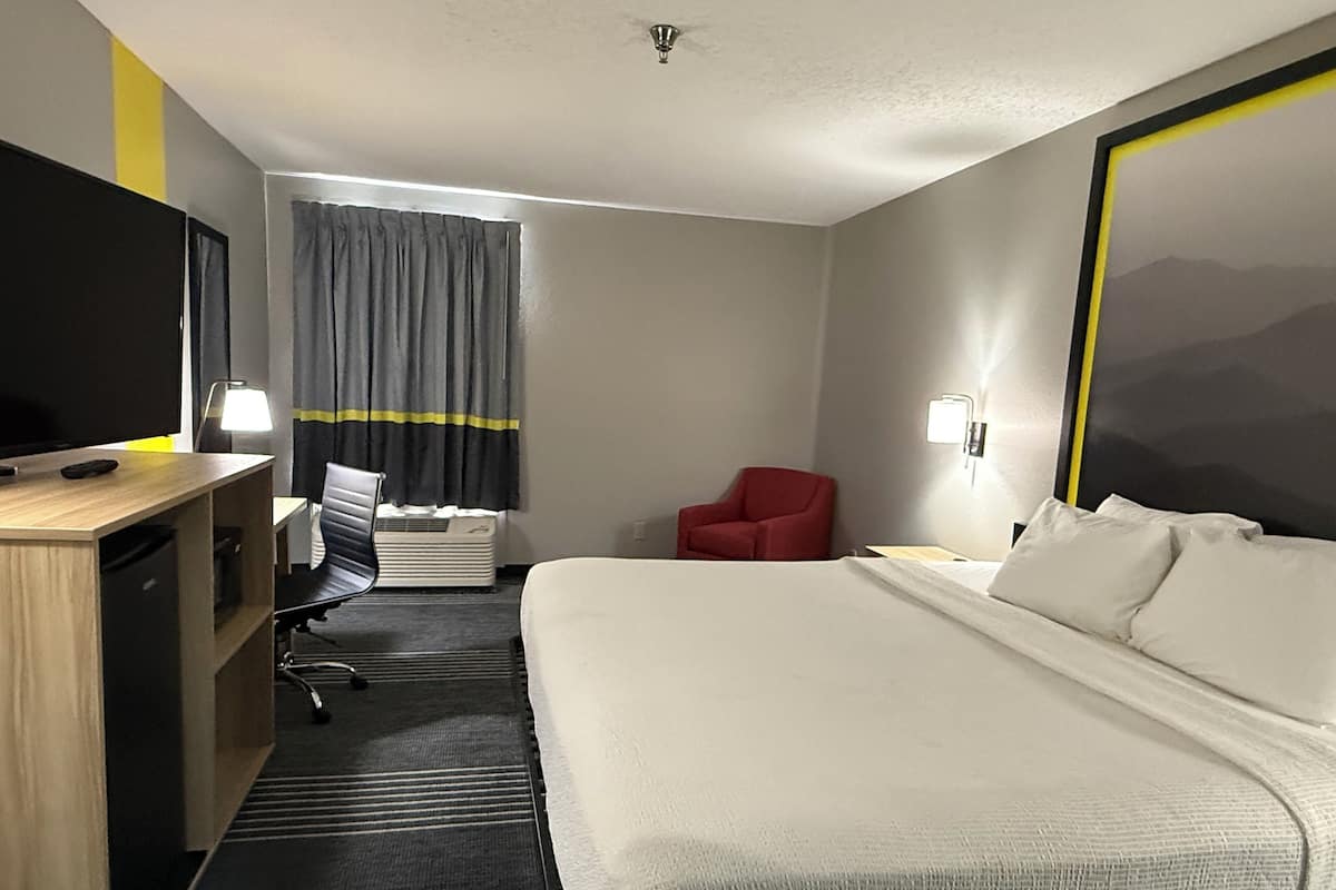 Blackout drapes, soundproofing, iron/ironing board, WiFi