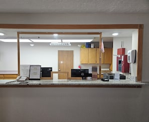 Check-in/check-out kiosk