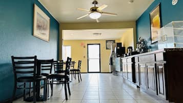 Free daily buffet breakfast