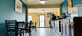 Rodeway Inn Winslow I-40