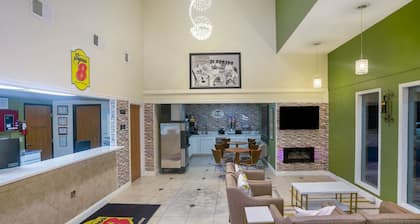 Super 8 by Wyndham El Dorado
