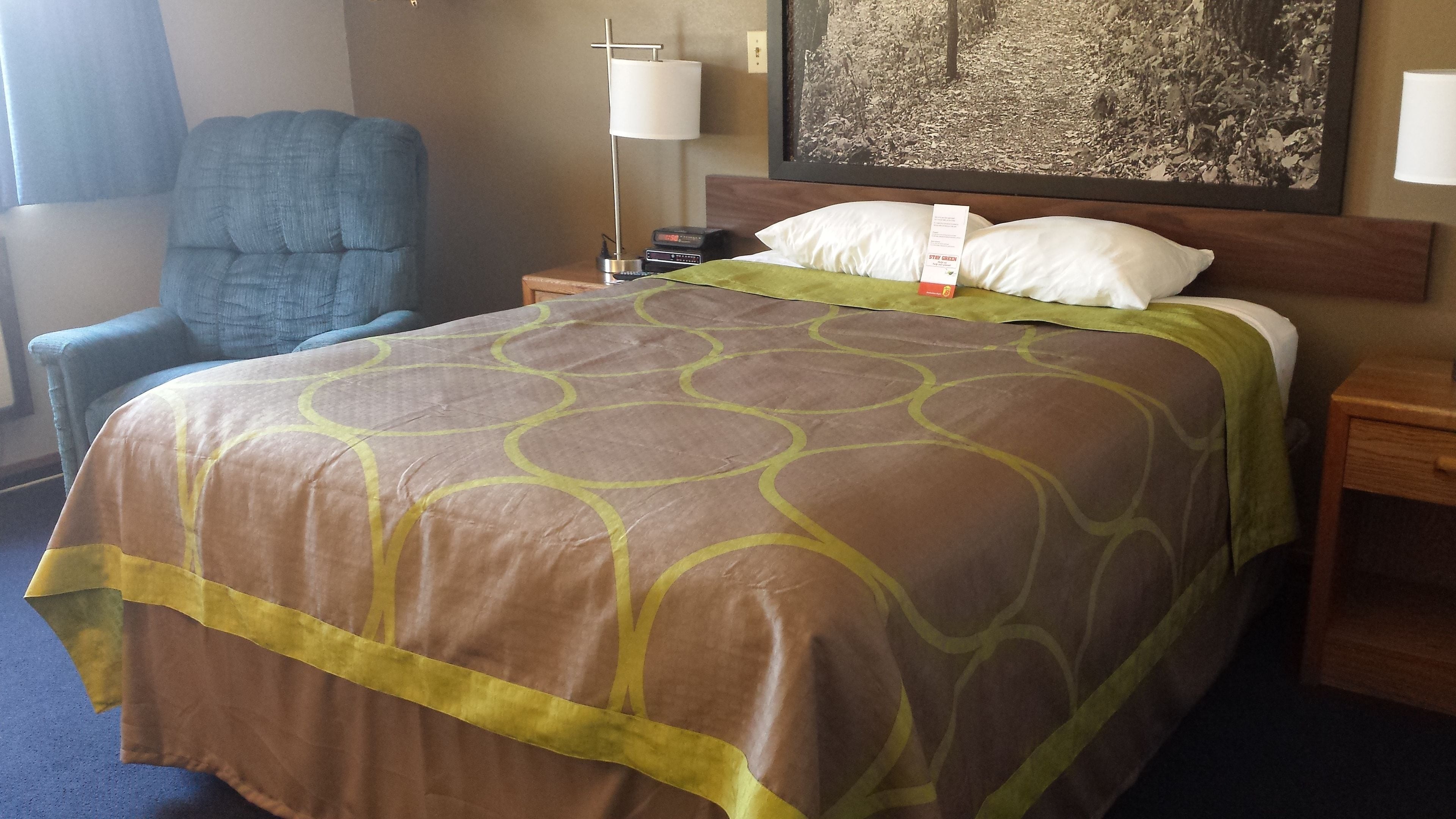 Chambre, 1 grand lit, accessible aux personnes à mobilité réduite, non-fumeur