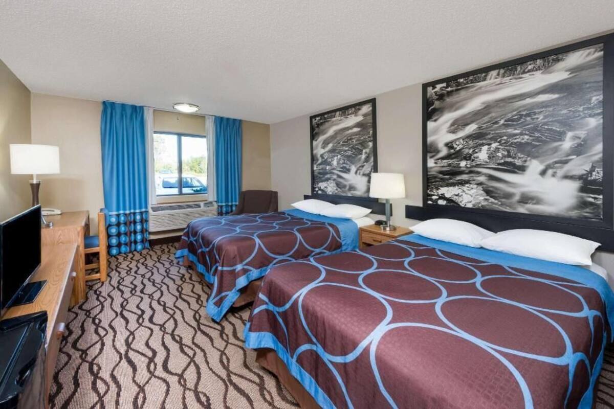 In-room safe, desk, iron/ironing board, free cribs/infant beds
