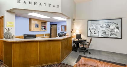 Super 8 by Wyndham Manhattan KS
